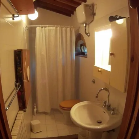 Vakantiehuis Barbara With Aircon, Beautiful Sea View By Toscanatour